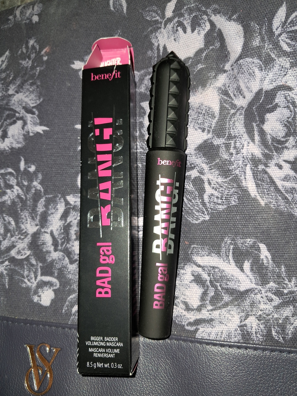 Benefit BADgal BANG! Volumizing Mascara — Black